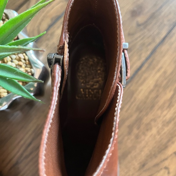 EC. Vince Camuto Peamer Booties - Picture 9 of 9